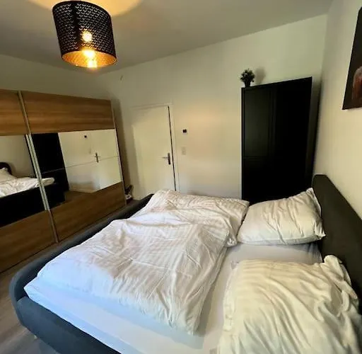 Apartment Jaybnb - Geraeumiges Am Hafen Von